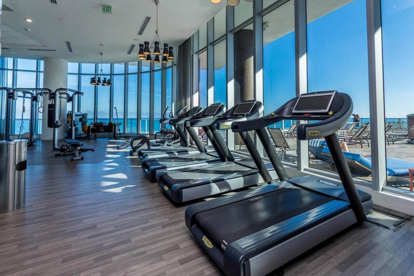 Wonderful 2/2 Condo W Ocean View At Hyde Beach Голливуд Экстерьер фото